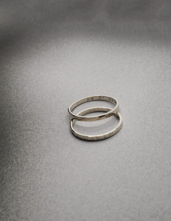 Alianza 2mm x 1mm Oro Blanco 18k sin rodiar - Imagen 3